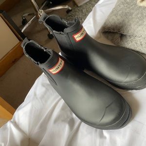 Selling Hunter black Ankle rain boots size 7 in Women’s